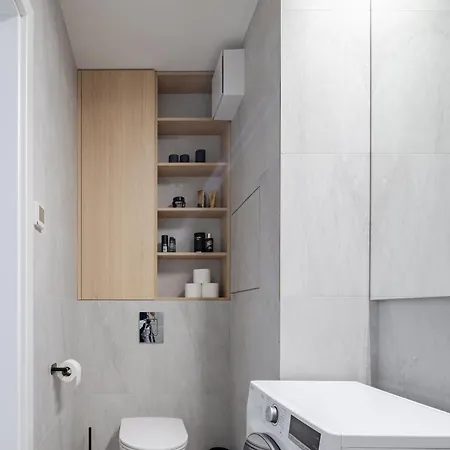 Zwirnovka - Brand New - 24-7 - Free Parking - Shopping Center Nivy - Main Bus Station Apartment Pressburg