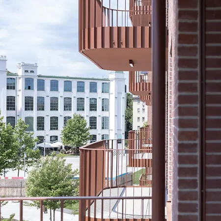Zwirnovka - Brand New - 24-7 - Free Parking - Shopping Center Nivy - Main Bus Station Apartment Pressburg